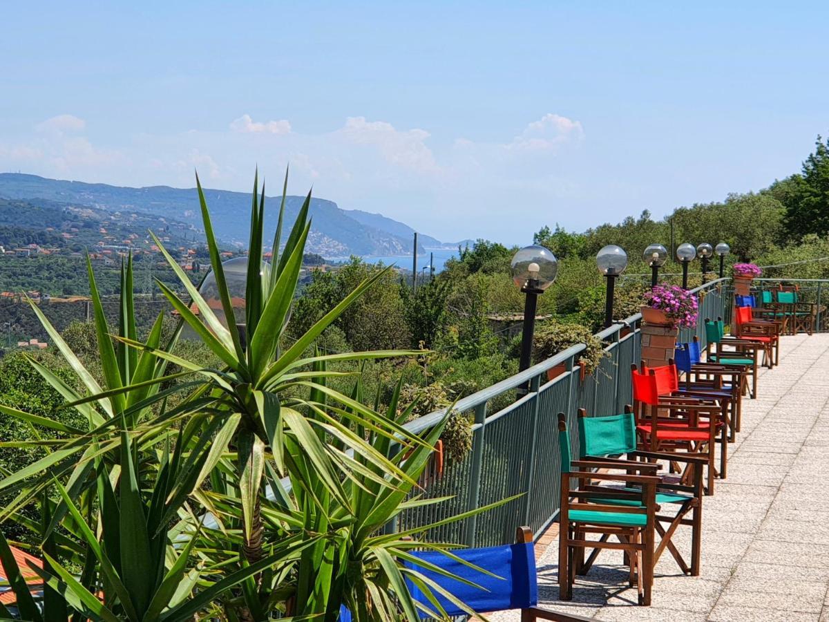 Agriturismo Monte Acuto - Natura, Mare & Relax In Piscina Toirano Kültér fotó