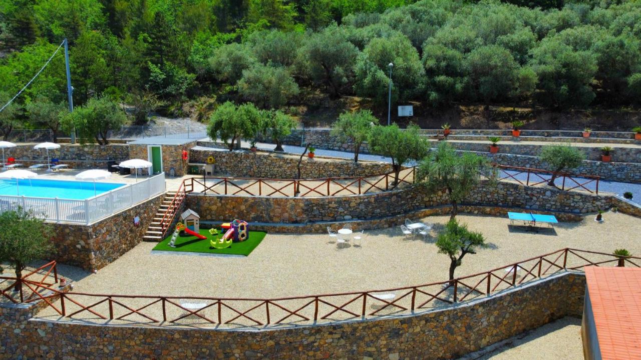 Agriturismo Monte Acuto - Natura, Mare & Relax In Piscina Toirano Kültér fotó