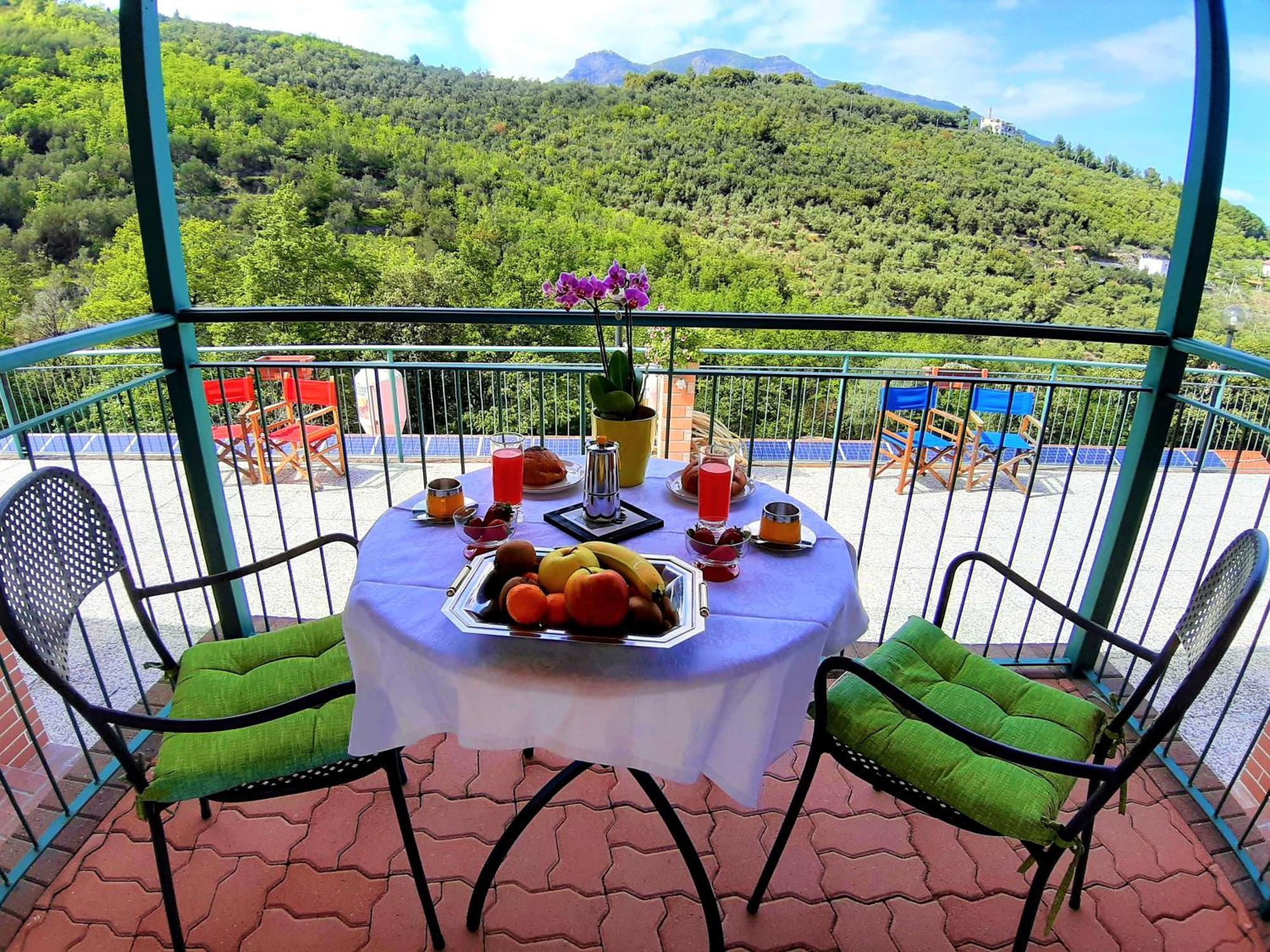 Agriturismo Monte Acuto - Natura, Mare & Relax In Piscina Toirano Szoba fotó