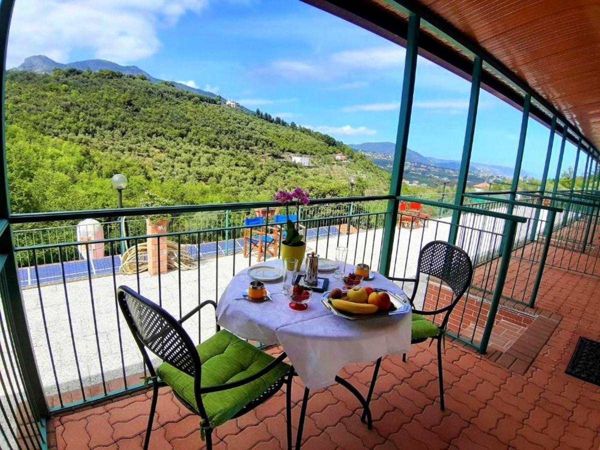 Agriturismo Monte Acuto - Natura, Mare & Relax In Piscina Toirano Kültér fotó
